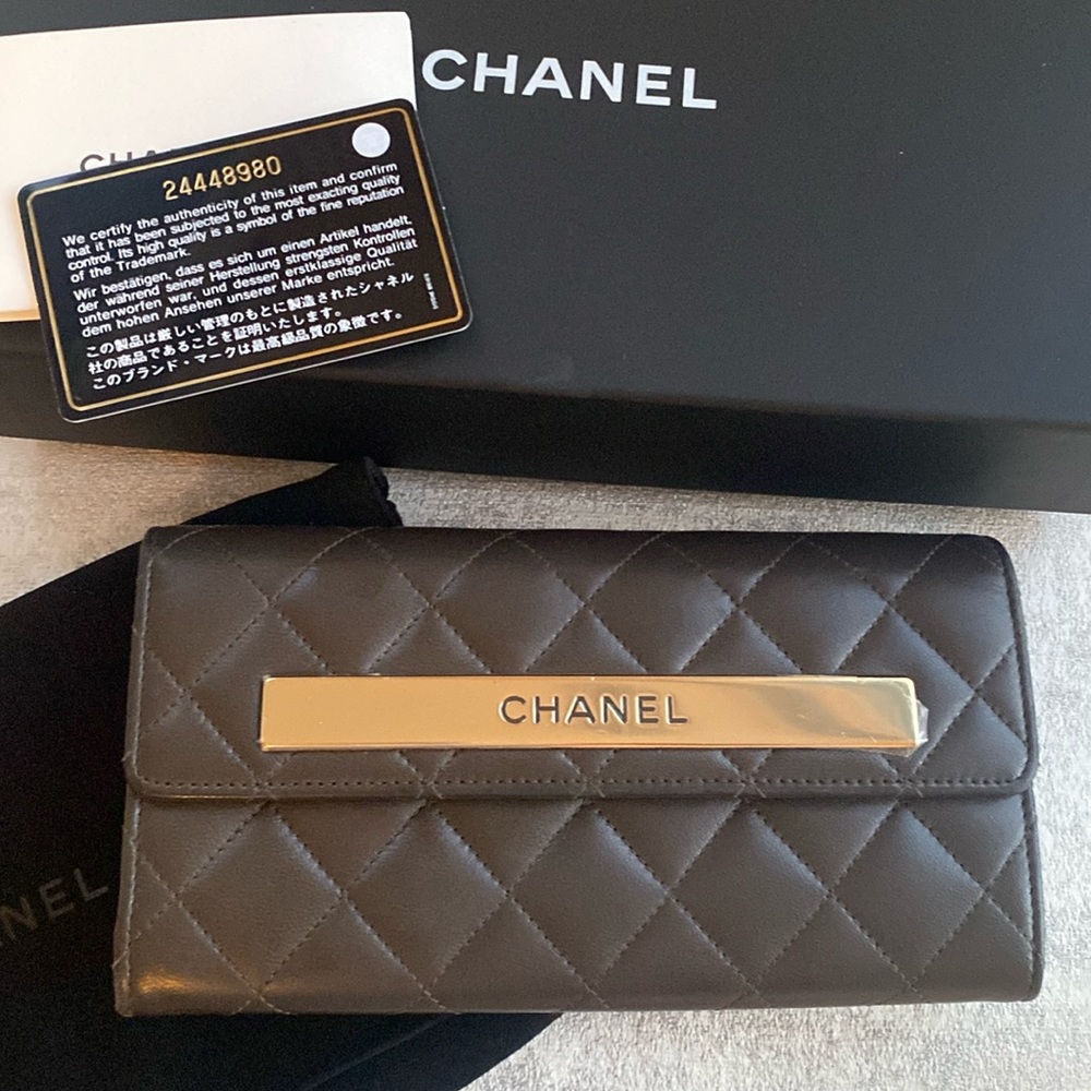 Authentic Chanel Trendy CC wallet